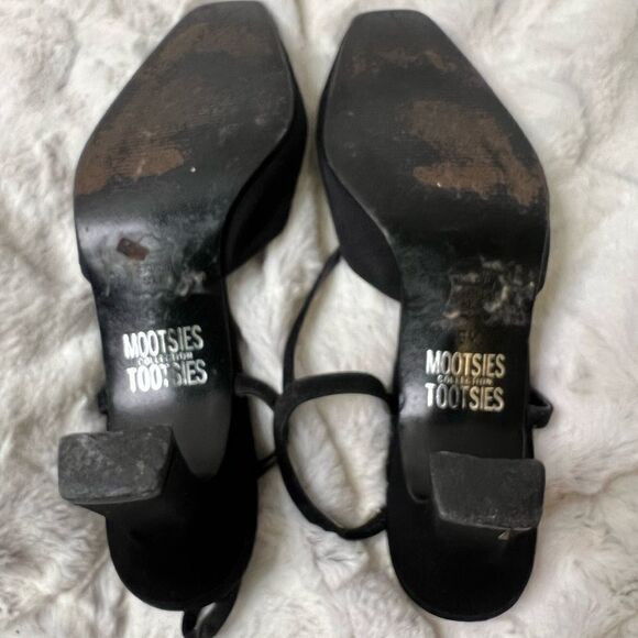 Mootsie  Tootsie Heels - Picture 7 of 8